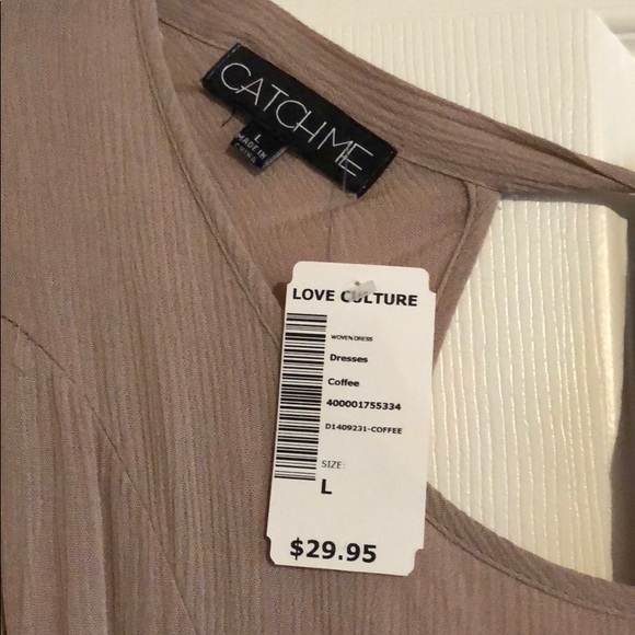 Backless Dress - Picture 4 of 4